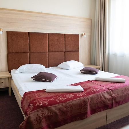 Hotel Panoramic Râmnicu Vâlcea Exteriör bild