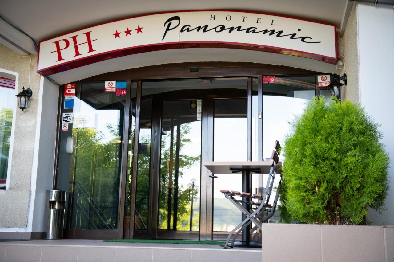 Hotel Panoramic Râmnicu Vâlcea Exteriör bild