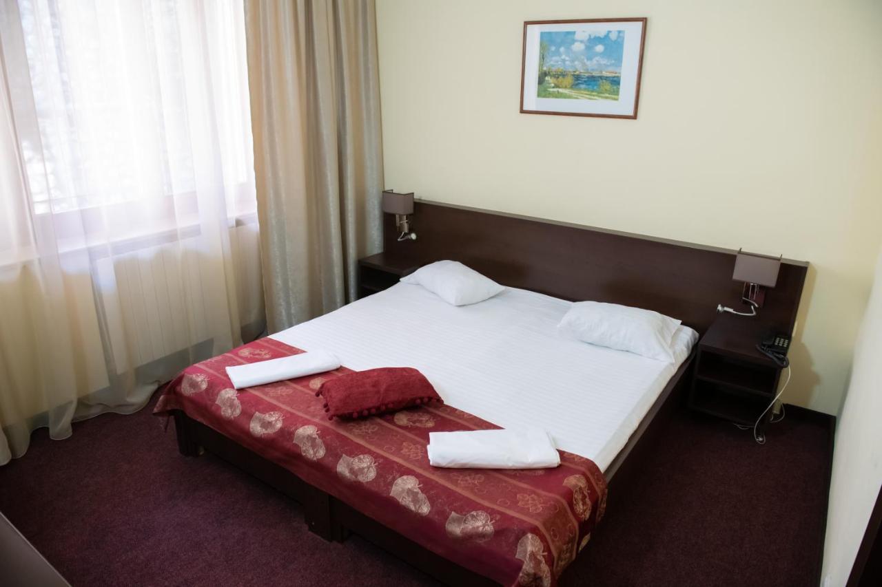 Hotel Panoramic Râmnicu Vâlcea Exteriör bild