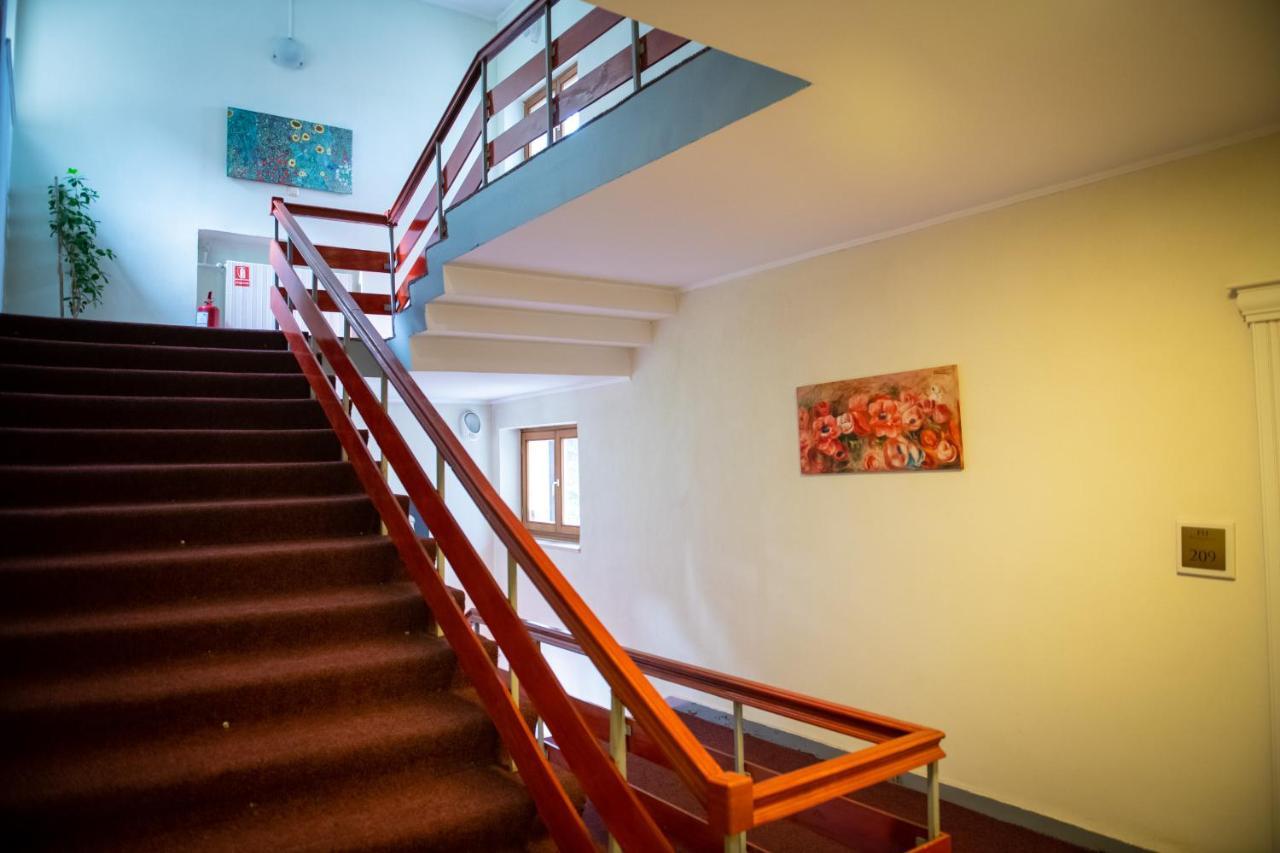 Hotel Panoramic Râmnicu Vâlcea Exteriör bild