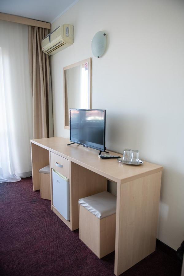 Hotel Panoramic Râmnicu Vâlcea Exteriör bild