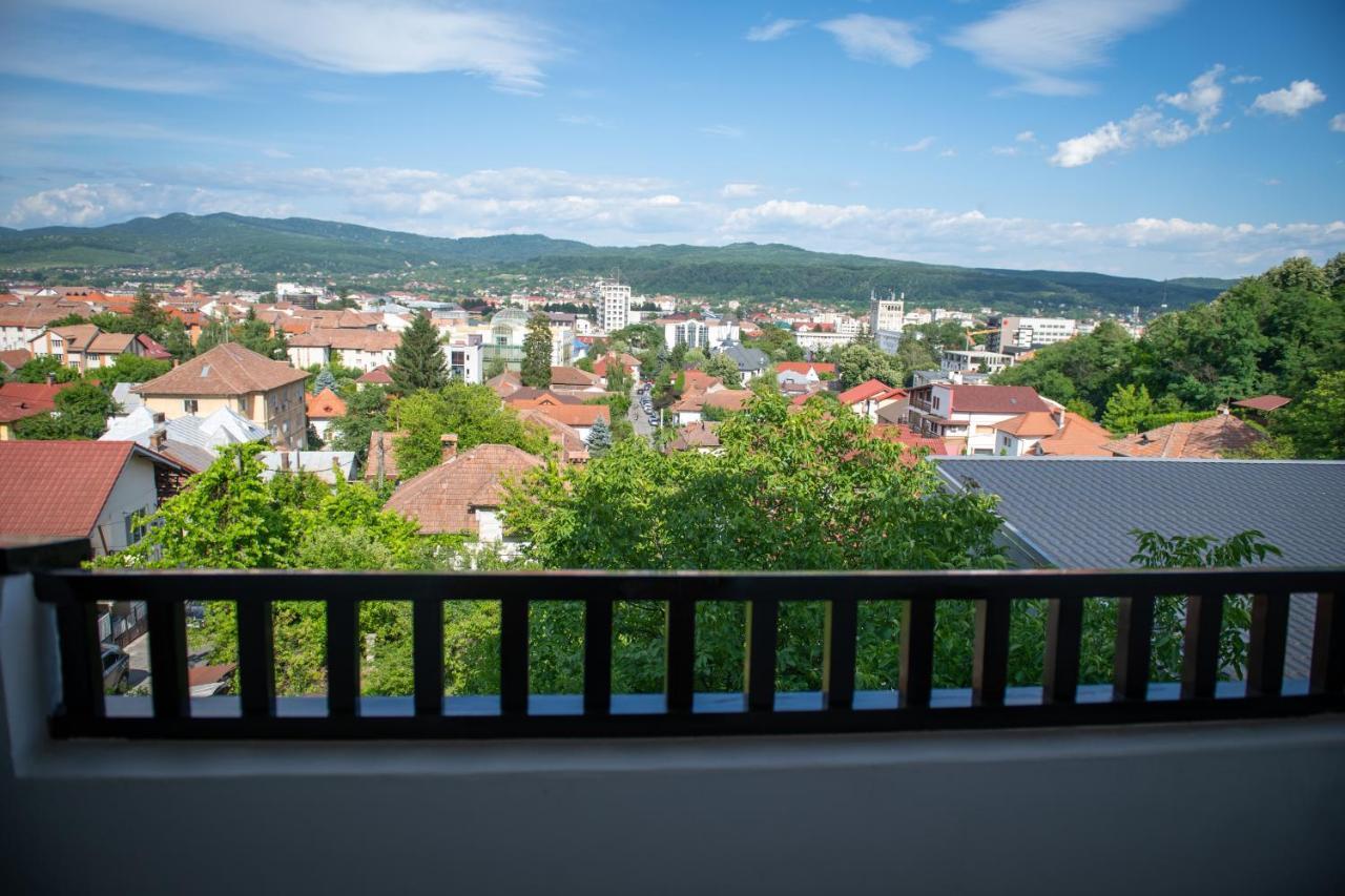 Hotel Panoramic Râmnicu Vâlcea Exteriör bild