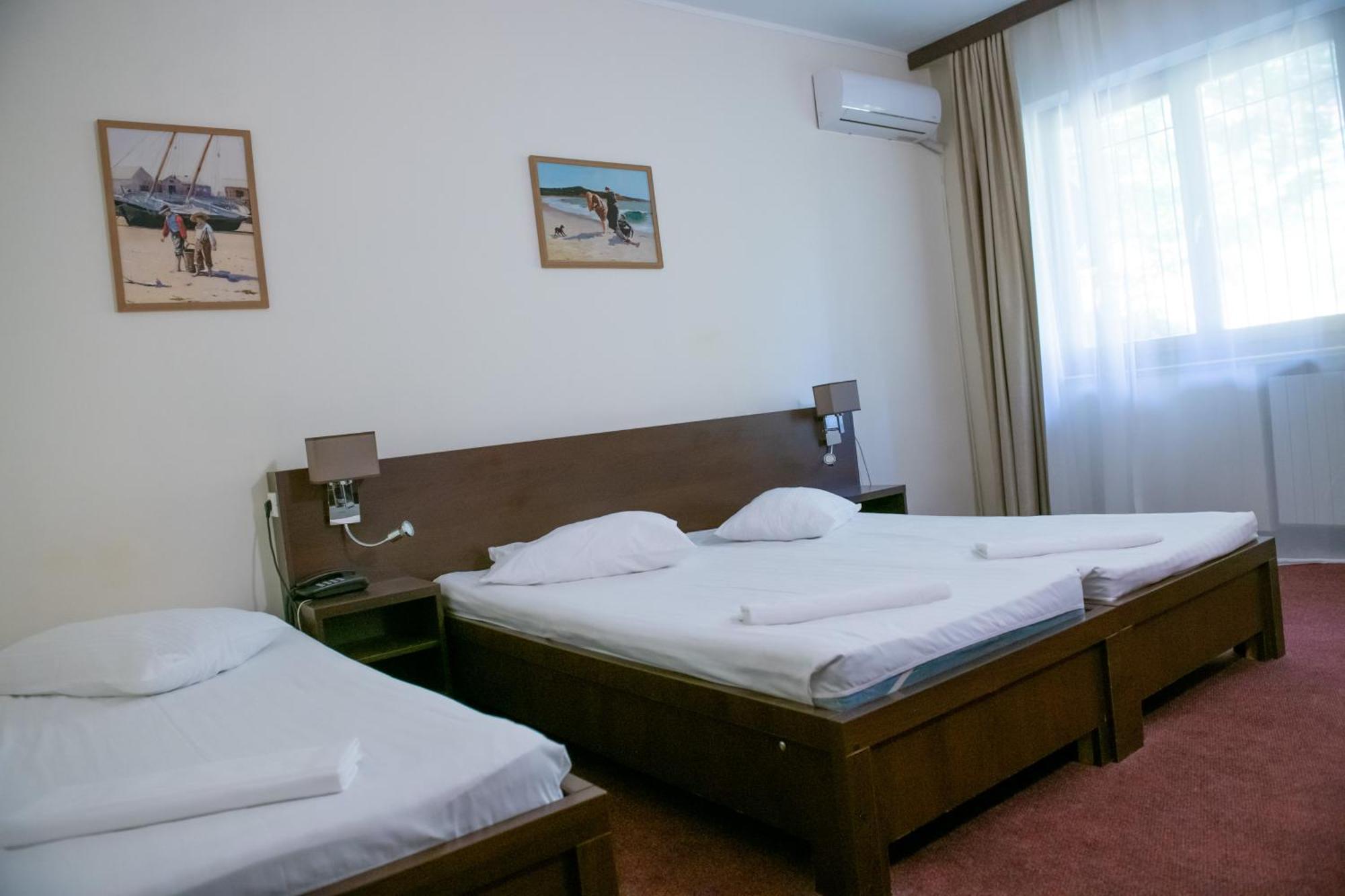 Hotel Panoramic Râmnicu Vâlcea Exteriör bild