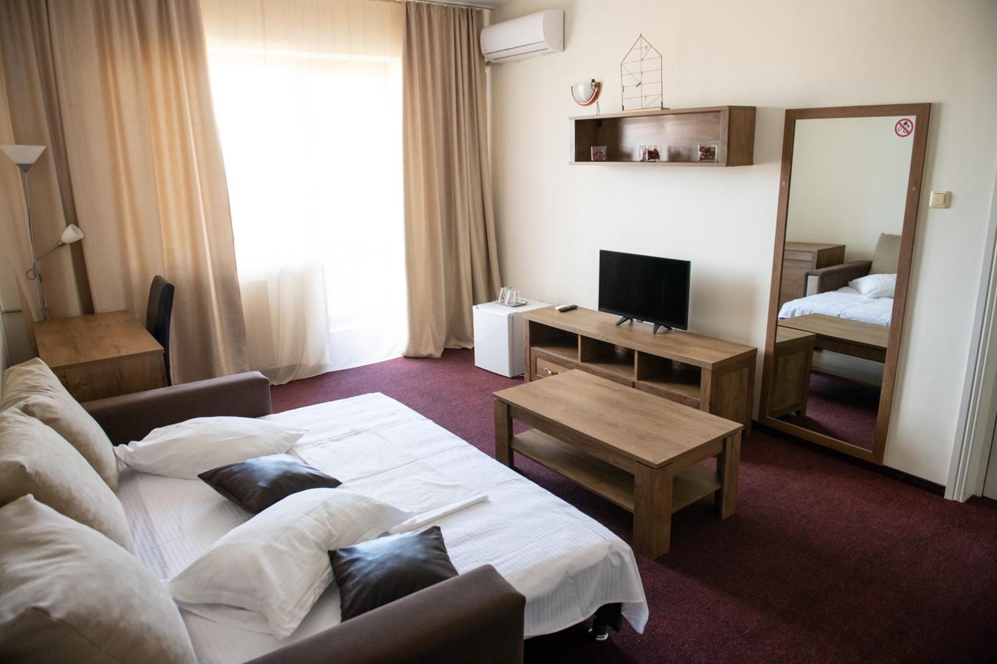 Hotel Panoramic Râmnicu Vâlcea Exteriör bild