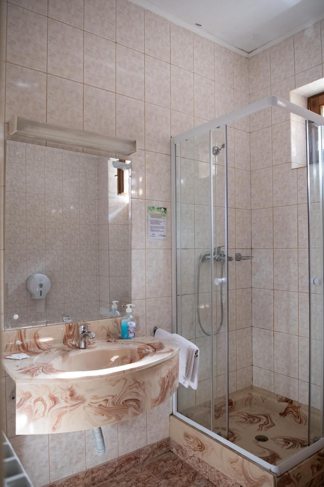 Hotel Panoramic Râmnicu Vâlcea Exteriör bild